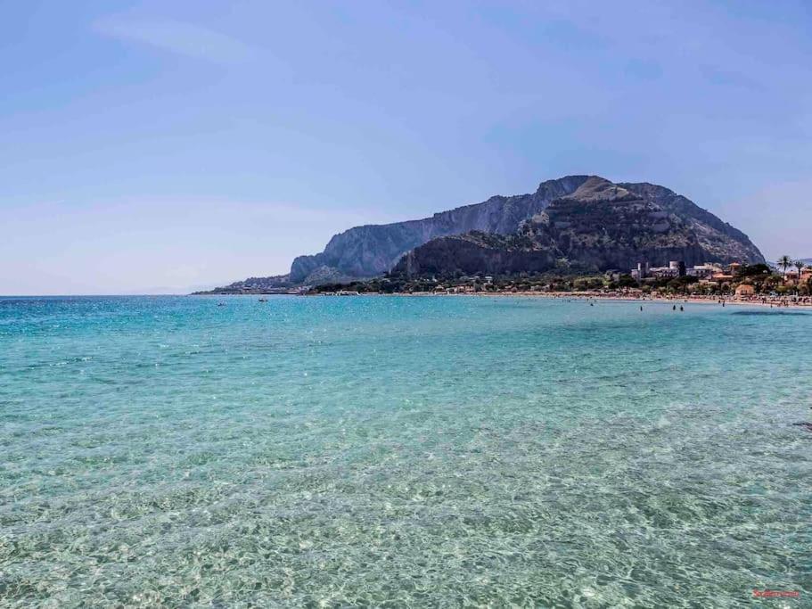 Mondello Apartment Mare Beach Eksteriør billede